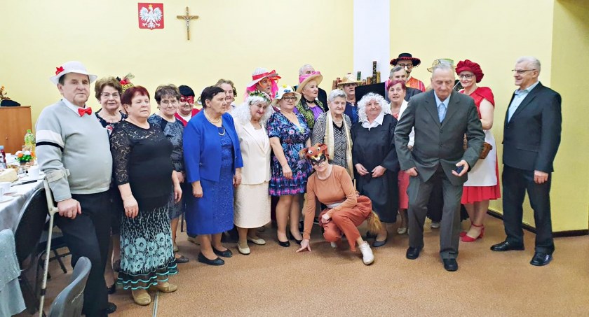 Zdjęcia z integracji członków Klubu Seniora w Siemkowie