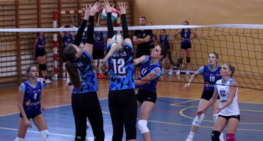 Kadr ze sparingu juniorek Jokera Świecie z MUKS X LO Toruń (1:4), fot. Sławomir Wojciechowski