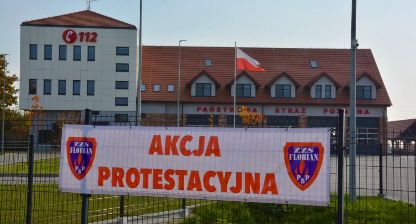 Zdjęcie z akcji protestacyjnej strażaków w Świeciu, Fot. ŁS