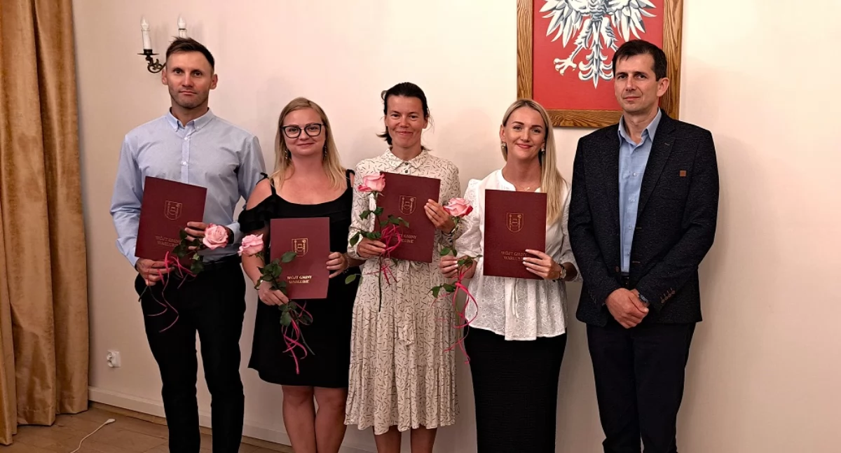 Edukacja, Nauczyciele mianowani gminie Warlubie Odebrali nadania - zdjęcie, fotografia