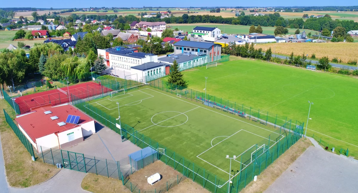 Rynek pracy, Gmina Bukowiec ogłasza nabór animatora sportu obiekcie sportowym Orlik Przysiersku - zdjęcie, fotografia