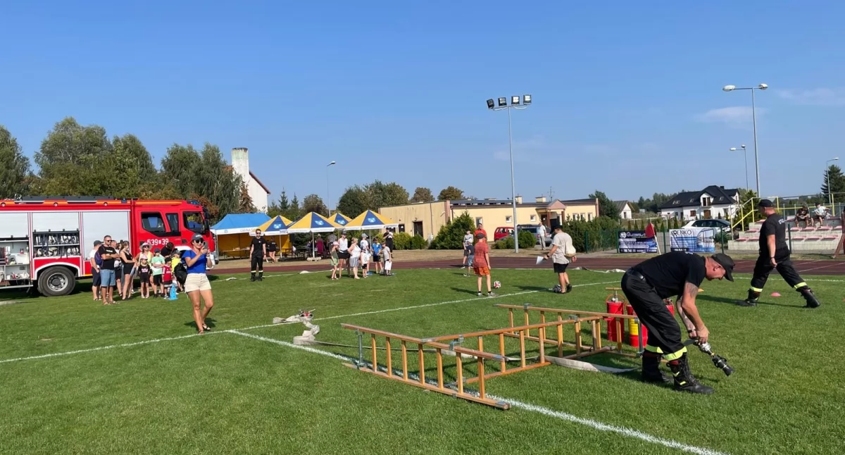 Dla dzieci, Piknik najmłodszych Świekatowie Można było sprawdzić konkurencjach strażackich sportowych - zdjęcie, fotografia