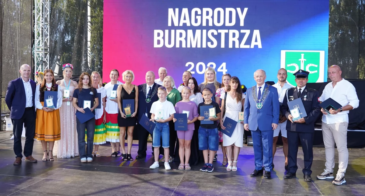 Samorząd, Nagrody Burmistrza Pruszcza Uhonorowano osób [ZDJĘCIA] - zdjęcie, fotografia