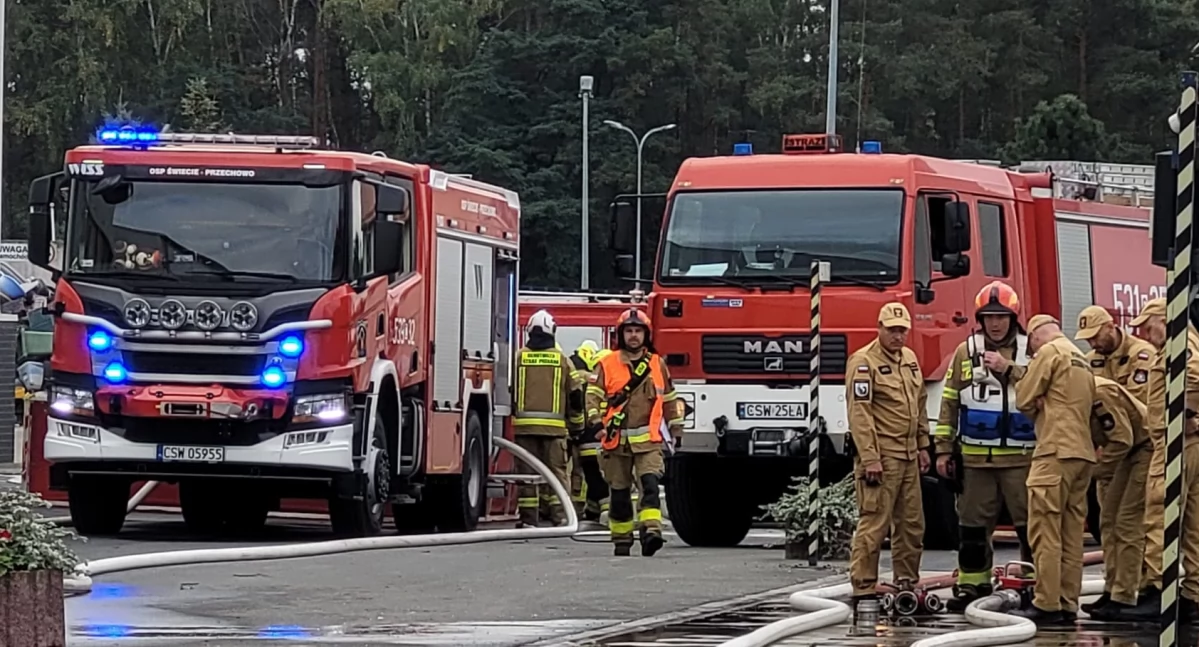 Akcja straży, Duże ćwiczenia terenie powiatu świeckiego akcji wiele zastępów straży - zdjęcie, fotografia