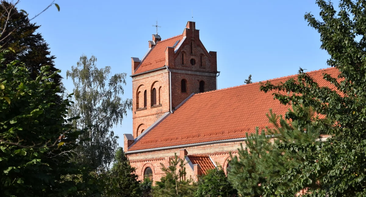 Inwestycje, Remont kościoła Warlubiu Podpisano umowę wykonanie - zdjęcie, fotografia