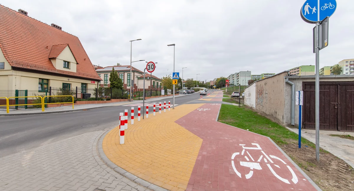 Inwestycje, Ulica Paderewskiego Świeciu Zakończono remont [ZDJĘCIA] - zdjęcie, fotografia