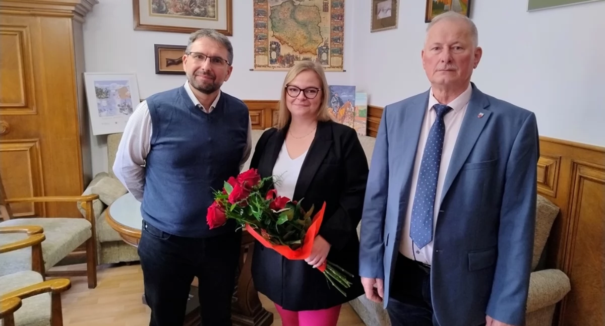 Samorząd, kierownik MGOPS Nowem Rozpoczęła swoją pracę - zdjęcie, fotografia