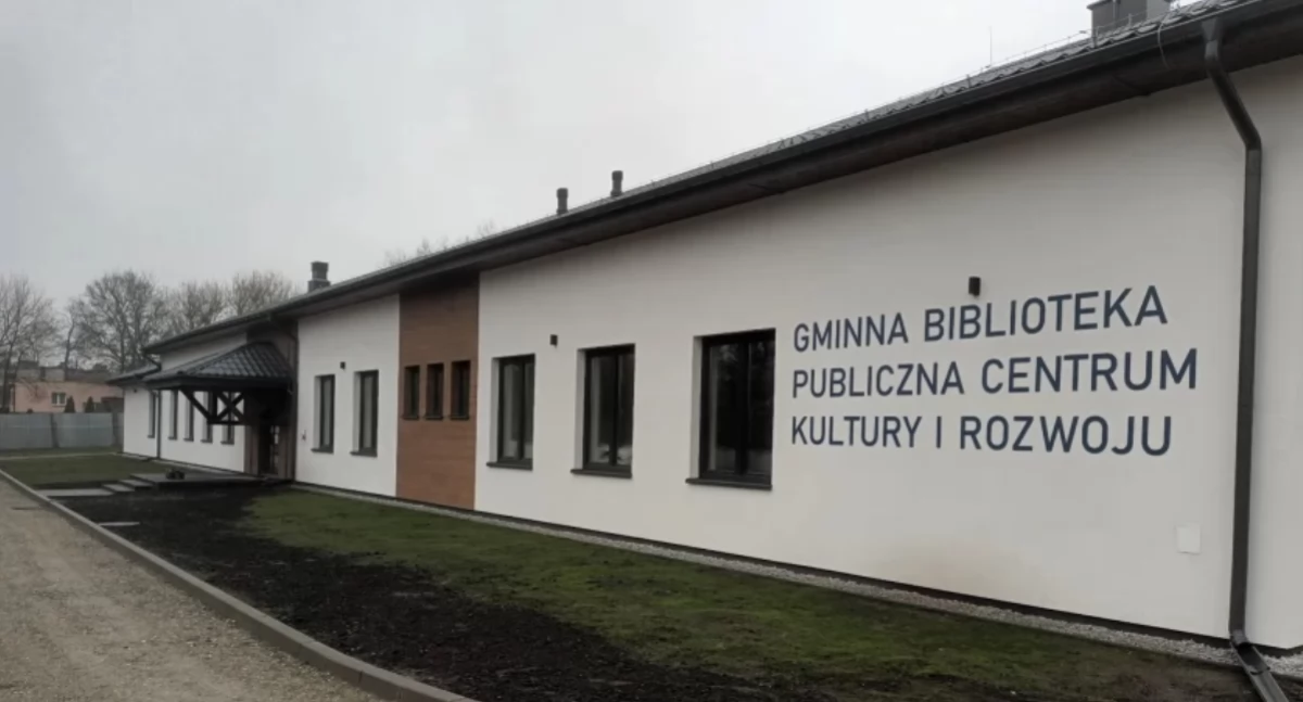 Książki, pisanie i literatura, Wielka przeprowadzka Biblioteka zmienia swoją siedzibę - zdjęcie, fotografia