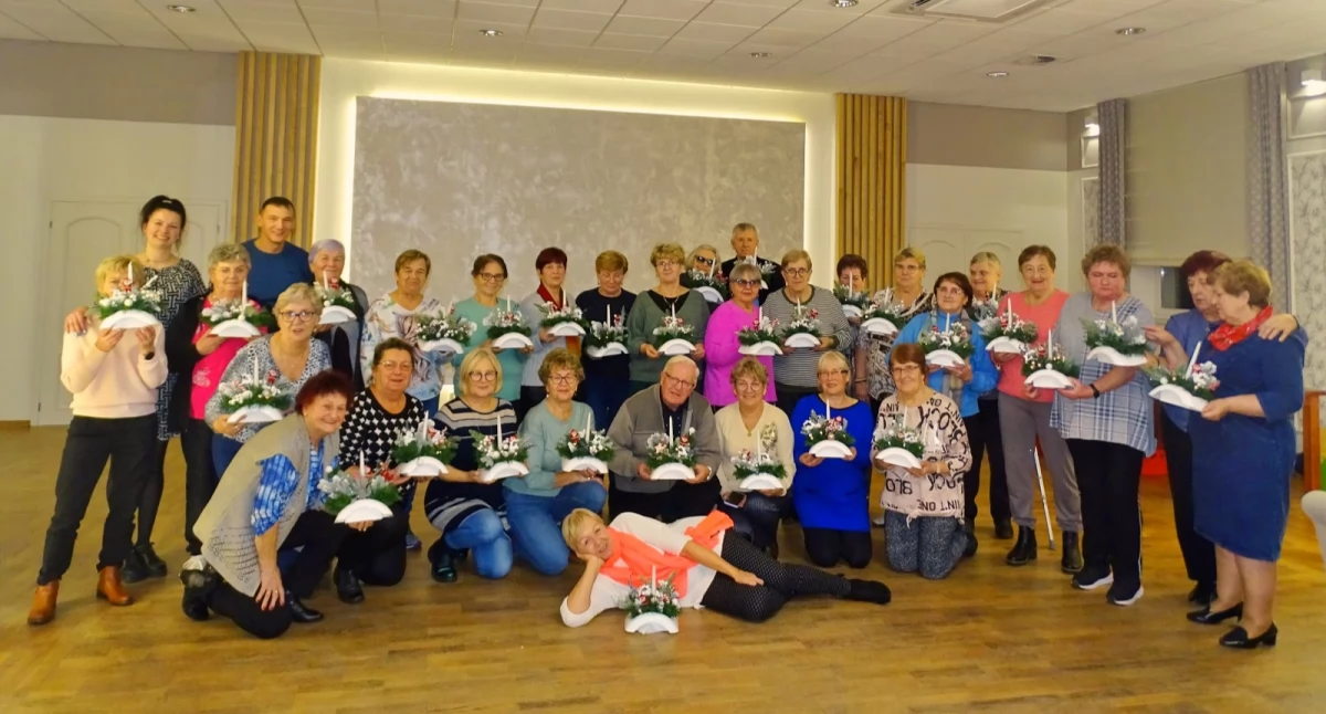 Warsztat, Informujemy ostatnio wydarzyło gminnym klubie „Senior+” Bukowcu - zdjęcie, fotografia