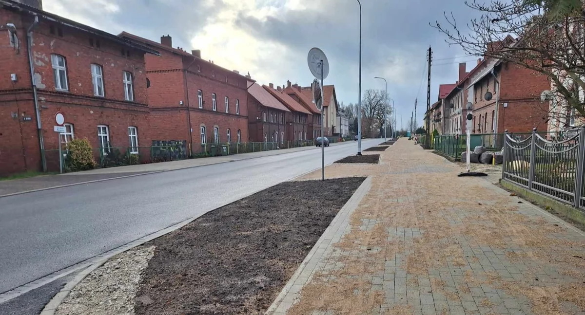 Inwestycje, Kończą prace drogowe Laskowicach Znamy kolejne plany inwestycyjne trasach wojewódzkich - zdjęcie, fotografia