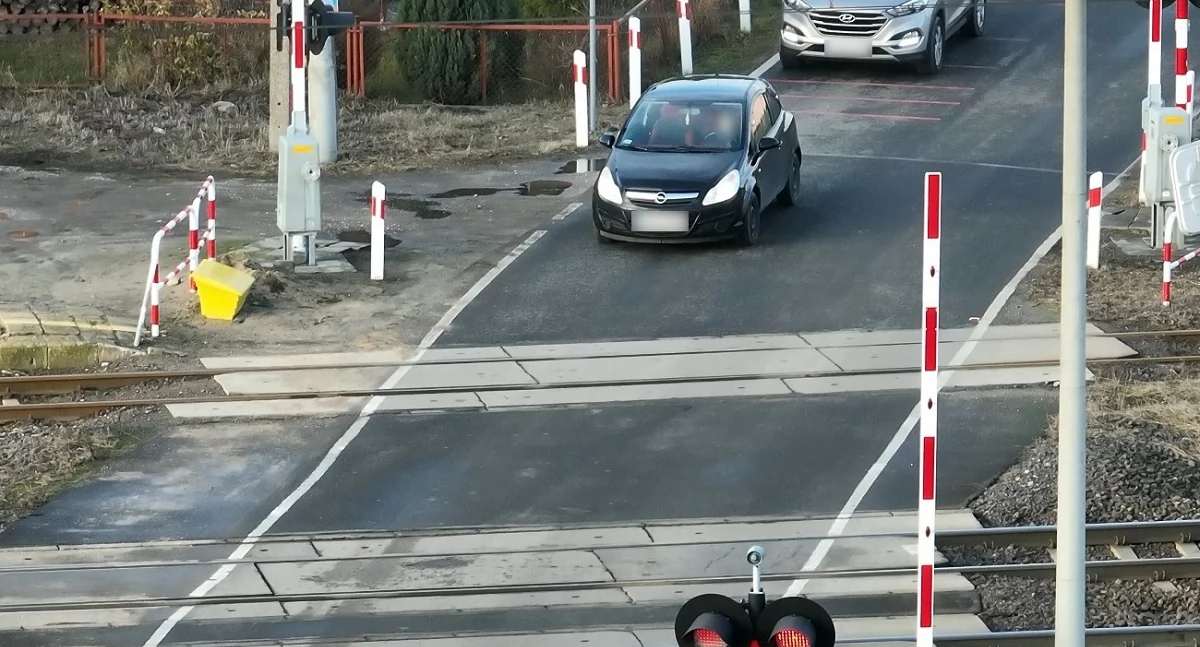 Piraci drogowi, latał powiatem świeckim Policjanci sprawdzali zachowania kierowców - zdjęcie, fotografia
