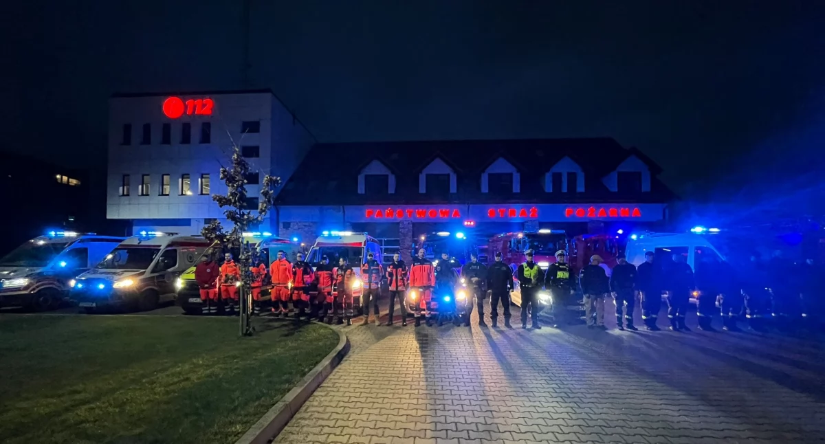 Akcja straży, Tragiczna śmierć ratownika Służby powiatu świeckiego oddały hołd - zdjęcie, fotografia