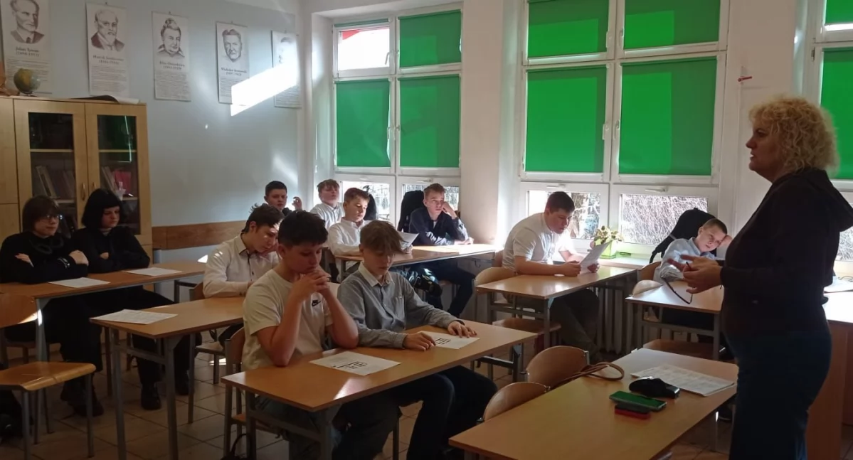 Edukacja, Młodzieżowa Gminy Seniorów Dragaczu Pojawił pomysł - zdjęcie, fotografia