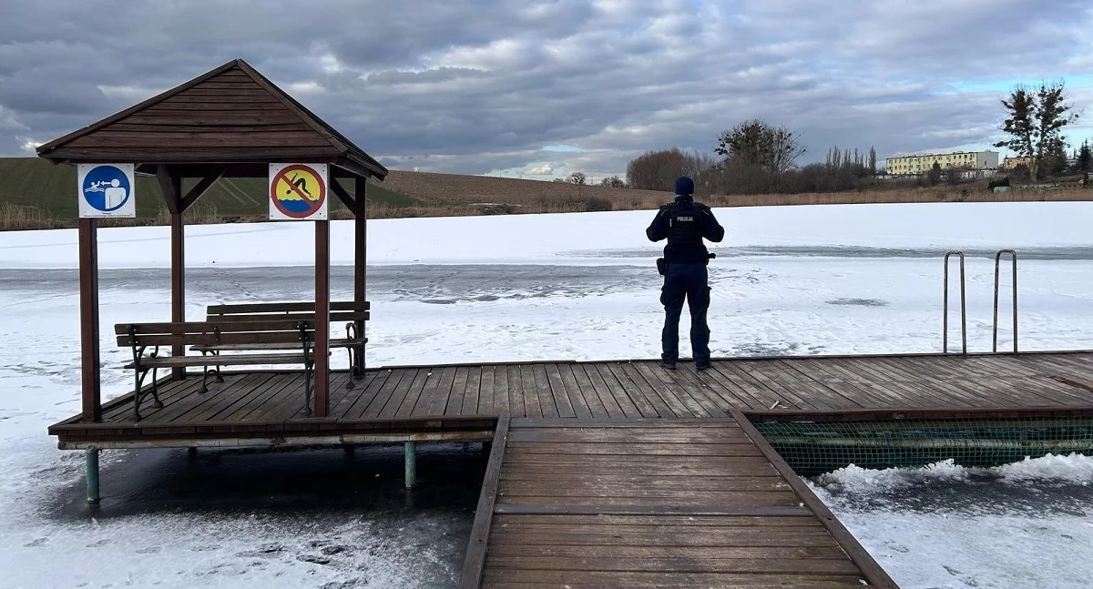 Akcja policji, Wchodzenie bardzo niebezpieczne policji - zdjęcie, fotografia