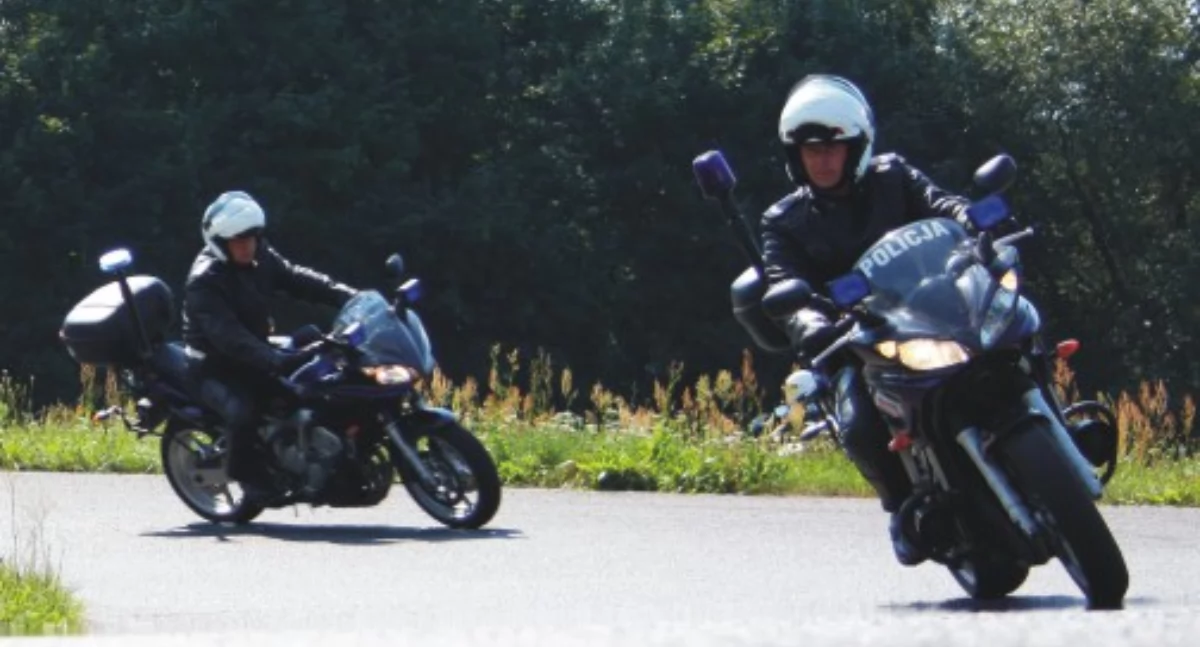 Akcja policji, Zaczyna sezon motocyklowy policji - zdjęcie, fotografia