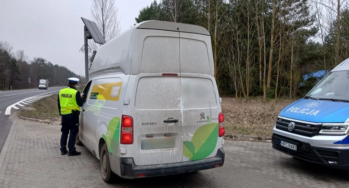 Piraci drogowi, Policjanci wzięli lupę kurierów Zorganizowana akcja służb - zdjęcie, fotografia