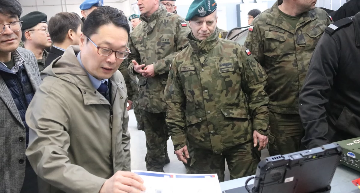 Komunikaty, Attache obrony Korei Południowej terenie powiatu świeckiego Odwiedził Centrum Szkolenia Logistyki - zdjęcie, fotografia