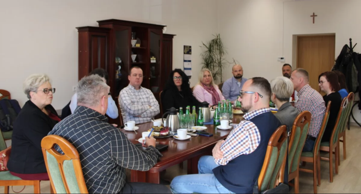 Rynek pracy, Przedsiębiorcy debatowali Świeciu Temat przyszłość szkolnictwa zawodowego - zdjęcie, fotografia