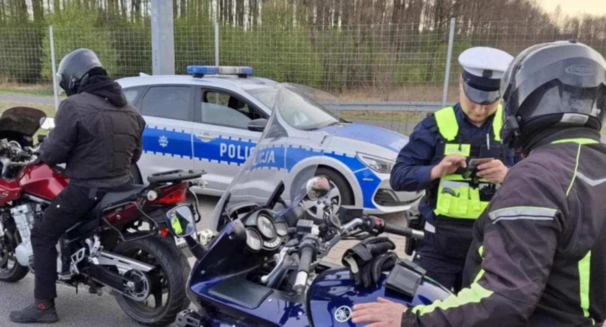 Akcja policji, Motocykliści lupą służb Policyjna akcja terenie powiatu - zdjęcie, fotografia