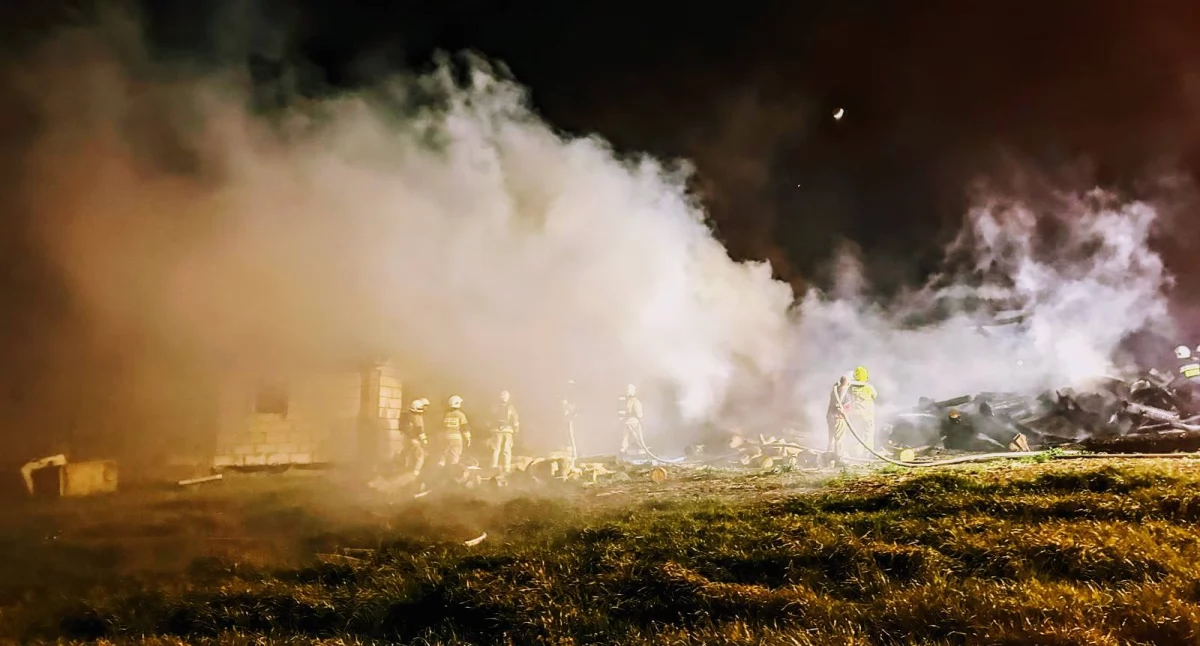 Pożar, Pożar Zalesiu Szlacheckim Przyczyny policja - zdjęcie, fotografia
