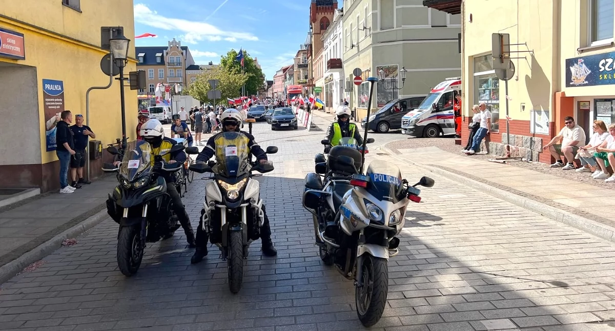 Piraci drogowi, weekend majowy drogach powiatu Policjanci podali - zdjęcie, fotografia