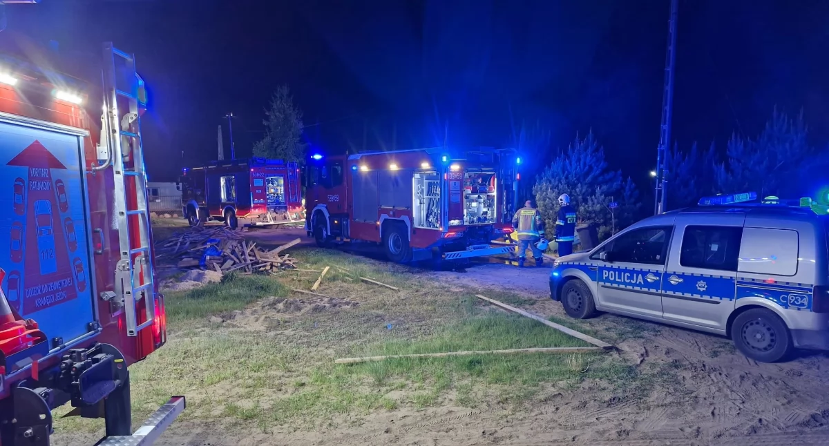 Pożar, Seria pożarów terenie powiatu świeckiego Płonęły samochody stolarnia stajnia stóg - zdjęcie, fotografia