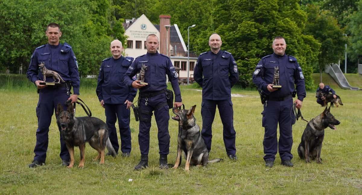 Akcja policji, Policjanci stanęli rywalizacji Trzecie miejsce zajął Damian Trochowski TURIA którzy służą Świeciu - zdjęcie, fotografia