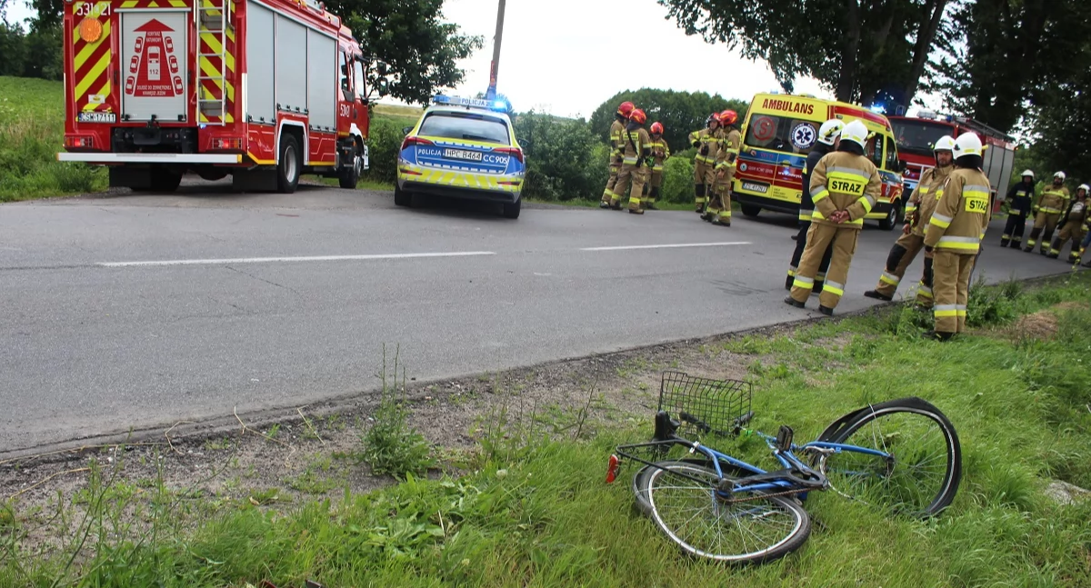 Wypadek drogowy, Pijany rowerzysta spowodował wypadek Groźne zdarzenie niedaleko Jeżewa - zdjęcie, fotografia