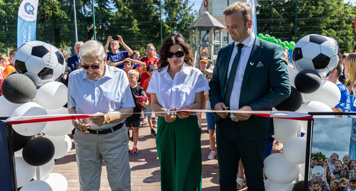Inwestycje, Orlik Mariankach otwarty remoncie Takich inwestycji gminie Świecie będzie więcej zapewnia burmistrz - zdjęcie, fotografia