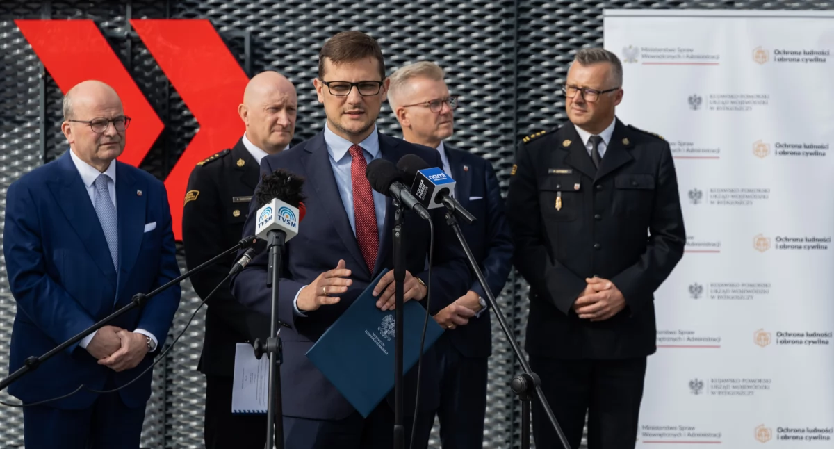Samorząd, Program Ochrony Ludności Obrony Cywilnej (OLiOC) samorządów województwie kujawsko pomorskim trafiły podpisane decyzje kwotę ponad - zdjęcie, fotografia