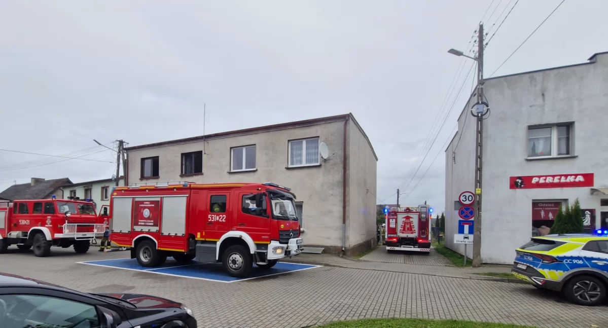 Pożar, Strażacy dostali wezwanie zadymienia mieszkaniu Wiadomo było przyczyną - zdjęcie, fotografia