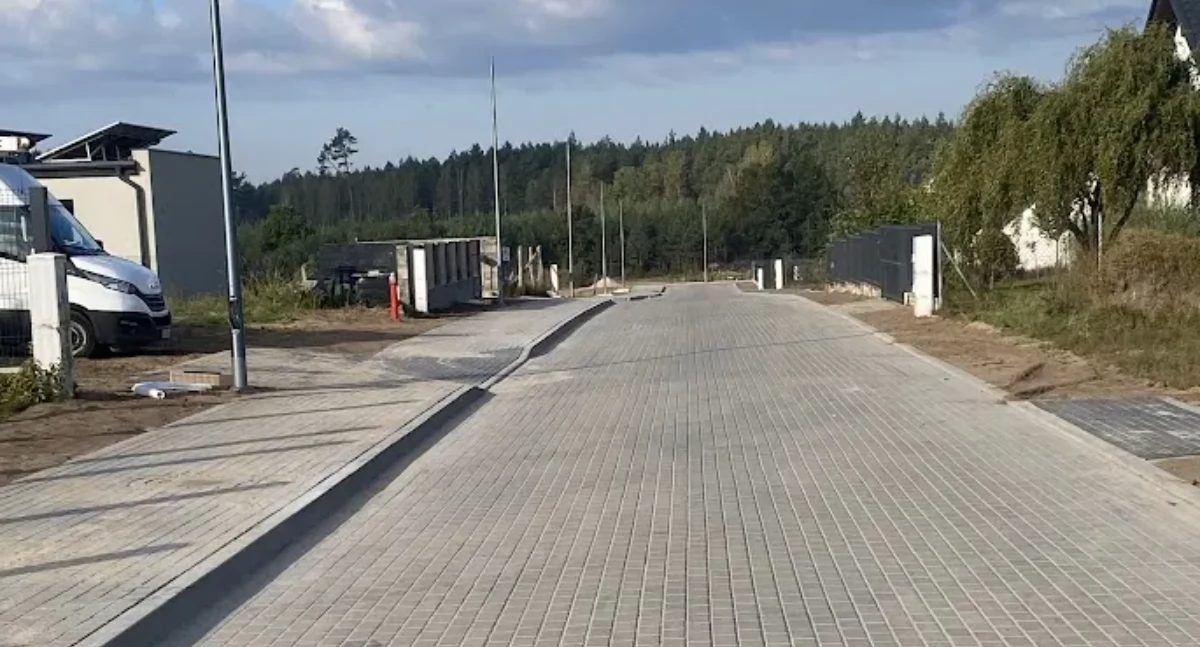 Inwestycje, Inwestycja drogowa zakończona Zadanie pochłonęło - zdjęcie, fotografia