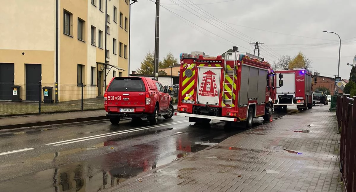 Pożar, Pożar budynku mieszkalnym miejscu było siedem zastępów - zdjęcie, fotografia