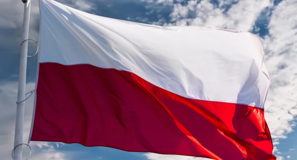 Komunikaty, Wywieśmy flagę narodową - zdjęcie, fotografia