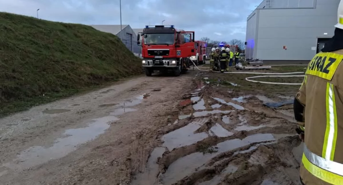 Pożar, Silne zadymienie zakładach mięsnych Konieczna była ewakuacja pracowników - zdjęcie, fotografia