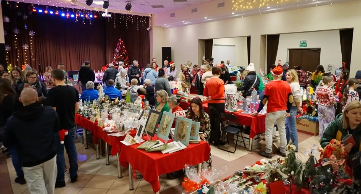 Jarmark, Jarmark Bożonarodzeniowy sobotę Przedstawiamy program wydarzenia - zdjęcie, fotografia