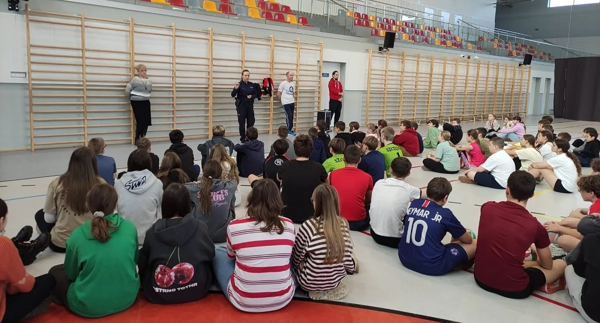 Edukacja, Odpowiedzialność szkole drodze życiu Akcja Bukowcu - zdjęcie, fotografia