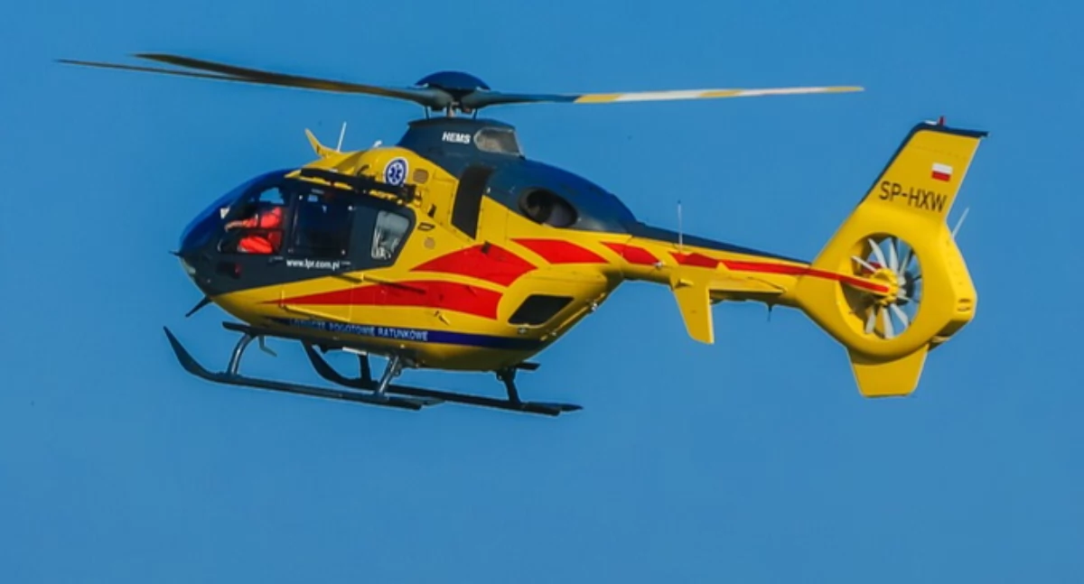 Wypadek drogowy, Wypadek trasie Spore utrudnienia - zdjęcie, fotografia