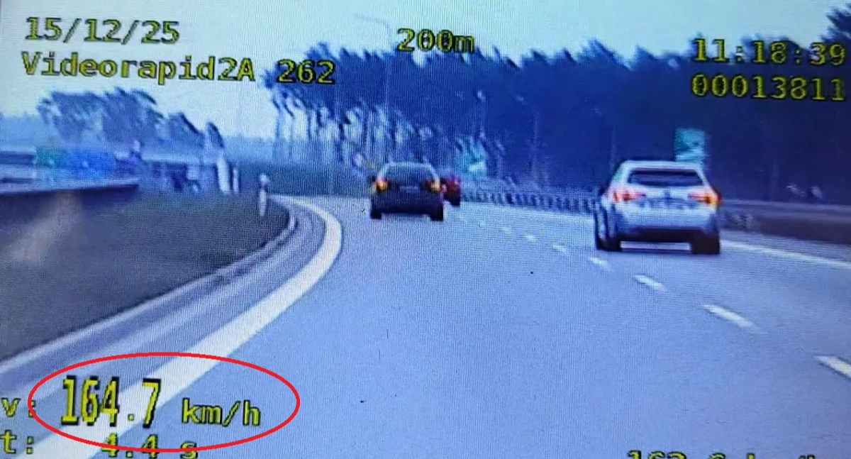 Piraci drogowi, Młody kierowca miał przepisy ruchu drogowego Otrzymał mandatu - zdjęcie, fotografia