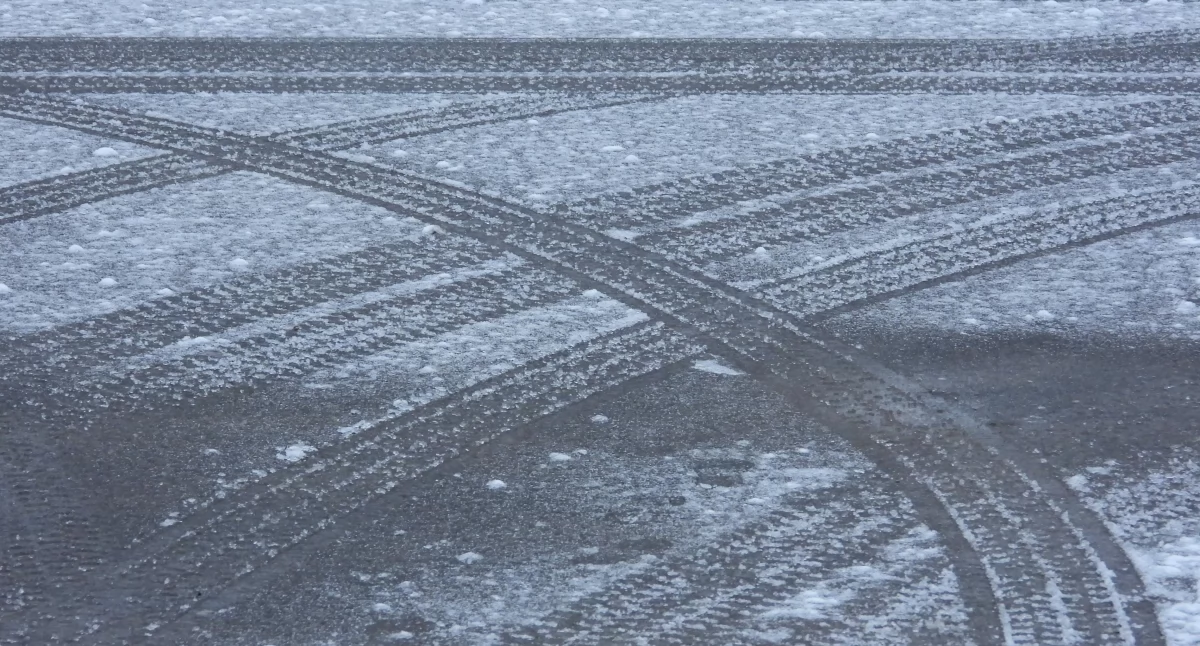 Komunikaty, Ostrzeżenie meteorologiczne powiatu świeckiego Uważajcie drogach chodnikach - zdjęcie, fotografia
