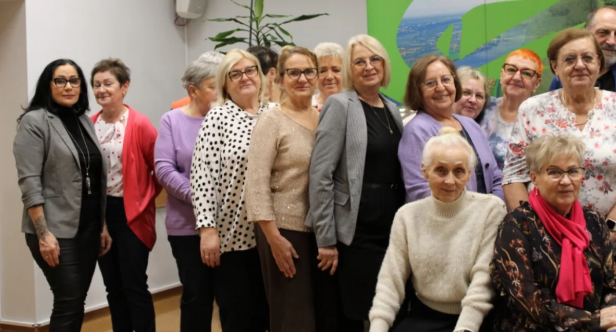 Czas wolny, Powiat Świecki seniorów Zakończono kolejną edycję programu zapobiegania upadkom - zdjęcie, fotografia