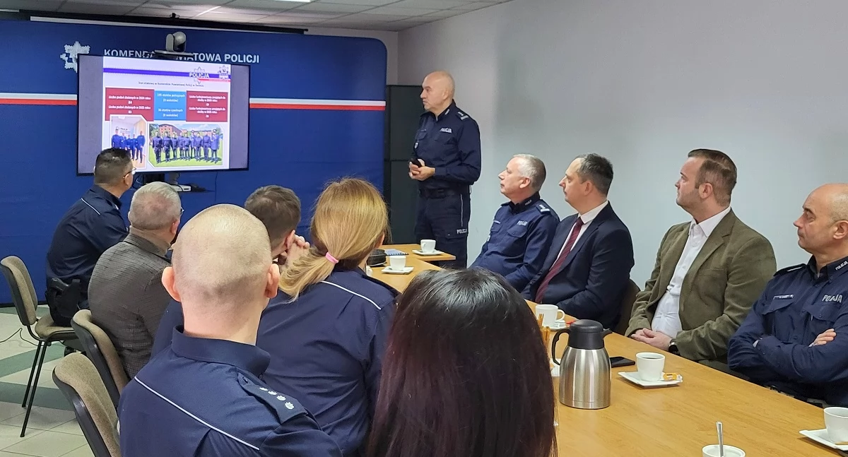 Akcja policji, Policjanci Świecia podsumowali Więcej wypadków ofiar śmiertelnych - zdjęcie, fotografia