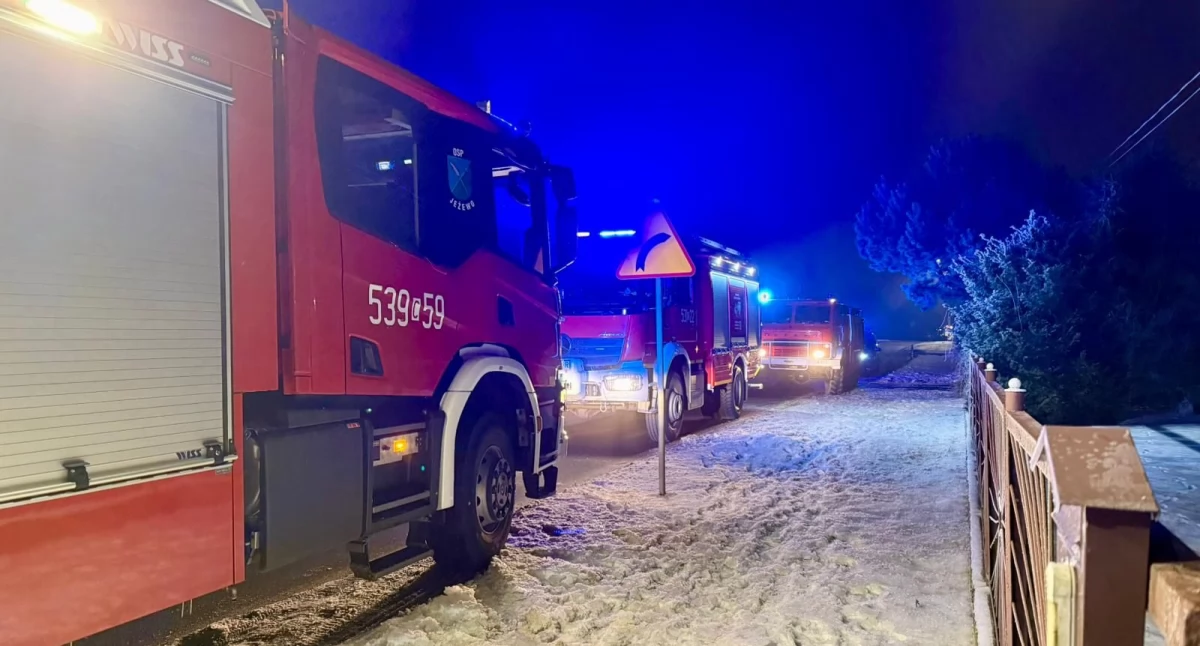 Pożar, Pożar Laskowicach osoby poszkodowane - zdjęcie, fotografia