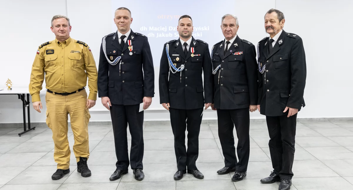 Uroczystości, święta i obchody, Strażacy gminy Świecie docenieni Wręczono medale odznaki [ZDJĘCIA] - zdjęcie, fotografia