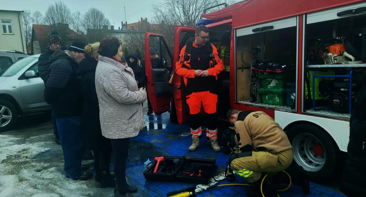 Zdrowie, Dzień Numeru Alarmowego Nowem było bardzo wartościowe wydarzenie - zdjęcie, fotografia