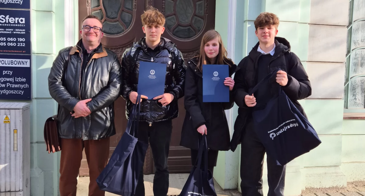 Konkursy, akcje, promocje, Sukces uczniów Świecia Wzięli udział Konkursie Wiedzy Prawie - zdjęcie, fotografia