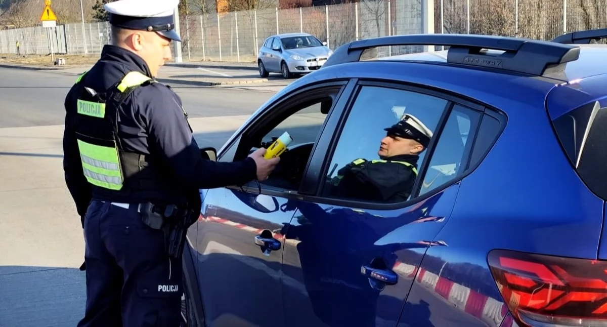 Akcja policji, Działania trzeźwa autostrada powiecie świeckim Skontrolowano prawie kierowców - zdjęcie, fotografia