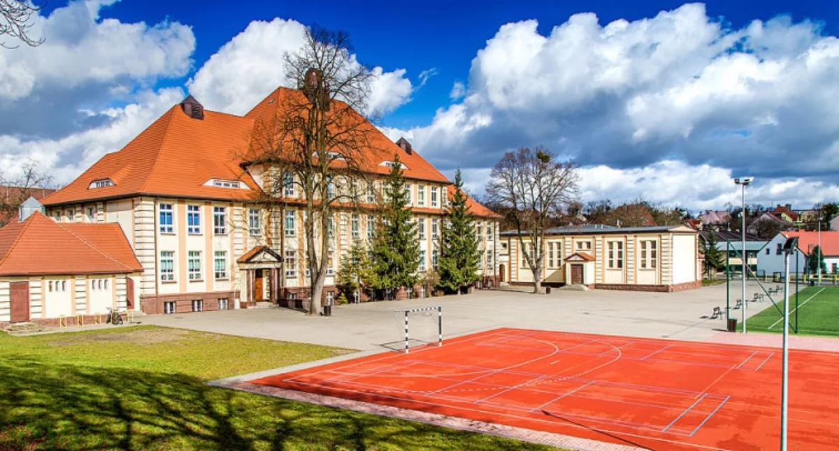 Uroczystości, święta i obchody, „Jedynka” obchodzi jubileusz lecia istnienia środę wyjątkowe uroczystości - zdjęcie, fotografia