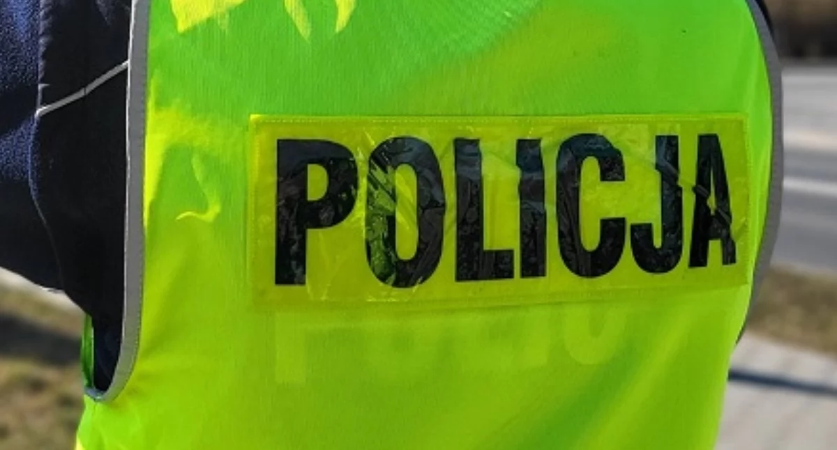 Wypadek drogowy, Kolizja Samochód uderzył przyczepkę służby drogowej - zdjęcie, fotografia