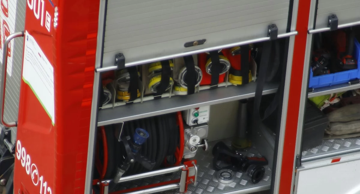 Akcja straży, Młodzieżowe Drużyny Pożarnicze start halowym wydaniu - zdjęcie, fotografia